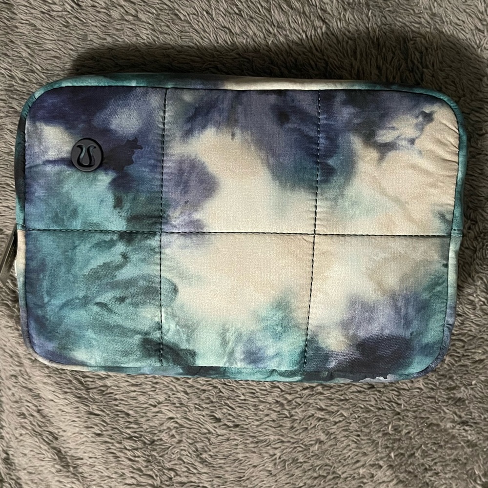 Lululemon NWT Quilted Grid Belt Bag Meteor Wash Print Multi